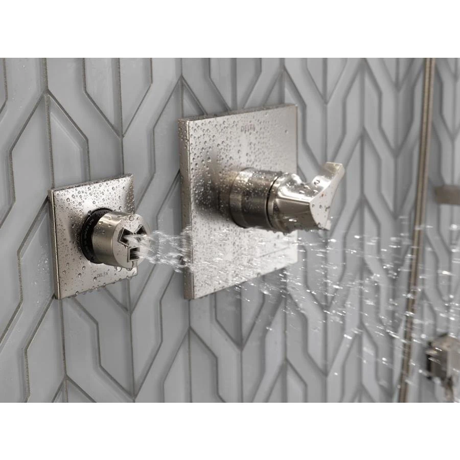 Delta Universal Showering Components Stainless 5-Spray Handheld Shower 1.75-GPM (6.6-LPM) 4 Delta Universal Showering Components Stainless 5-Spray Handheld Shower 1.75-GPM (6.6-LPM) - Image 2