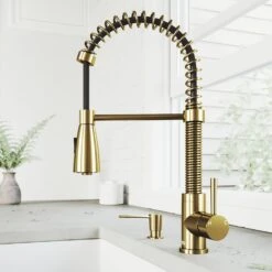 Brant Single-Handle Pull-Down Sprayer Kitchen Faucet With Soap Dispenser In Matte Gold -Alliee Bath And Faucet Shop 0a07d2d6c519d4de041a172d79f002b5 1800x1800