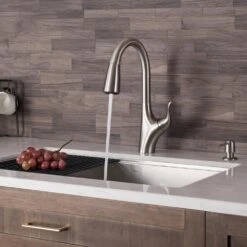 Merlin Single-Handle Pull-Down Sprayer Kitchen Faucet With Dual Function Sprayhead In Spot Free Stainless Steel -Alliee Bath And Faucet Shop 86dbad2454d4ef4e0821c51cef6527f7 1800x1800