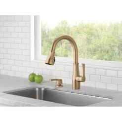 Owendale Single-Handle Pull-Down Sprayer Kitchen Faucet With ShieldSpray Technology In Champagne Bronze -Alliee Bath And Faucet Shop a619f0192fad0c3184a585e4cb199d4c 1800x1800