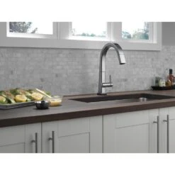 Pivotal Single-Handle Pull-Down Sprayer Kitchen Faucet With Touch2O Technology And MagnaTite Docking In Arctic Stainless -Alliee Bath And Faucet Shop b6700e69369d7989da207c63542c3058 1800x1800