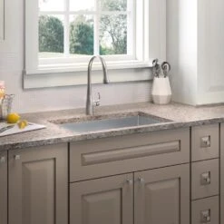 Simplice Single-Handle Pull-Down Sprayer Kitchen Faucet With DockNetik And Sweep Spray In Vibrant Stainless -Alliee Bath And Faucet Shop bcf8cc71b52fa417a5f9aa962679ddb8 1800x1800