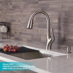 Merlin Single-Handle Pull-Down Sprayer Kitchen Faucet With Dual Function Sprayhead In Spot Free Stainless Steel -Alliee Bath And Faucet Shop e1a102e2e931534940ae6cf2680b913e 1800x1800