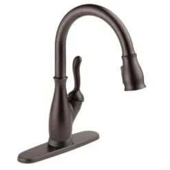 Leland Single-Handle Pull-Down Sprayer Kitchen Faucet W/ShieldSpray And MagnaTite Docking In Arctic Stainless -Alliee Bath And Faucet Shop edb5ca28820eb2c2e60bea974fbac06d 1800x1800